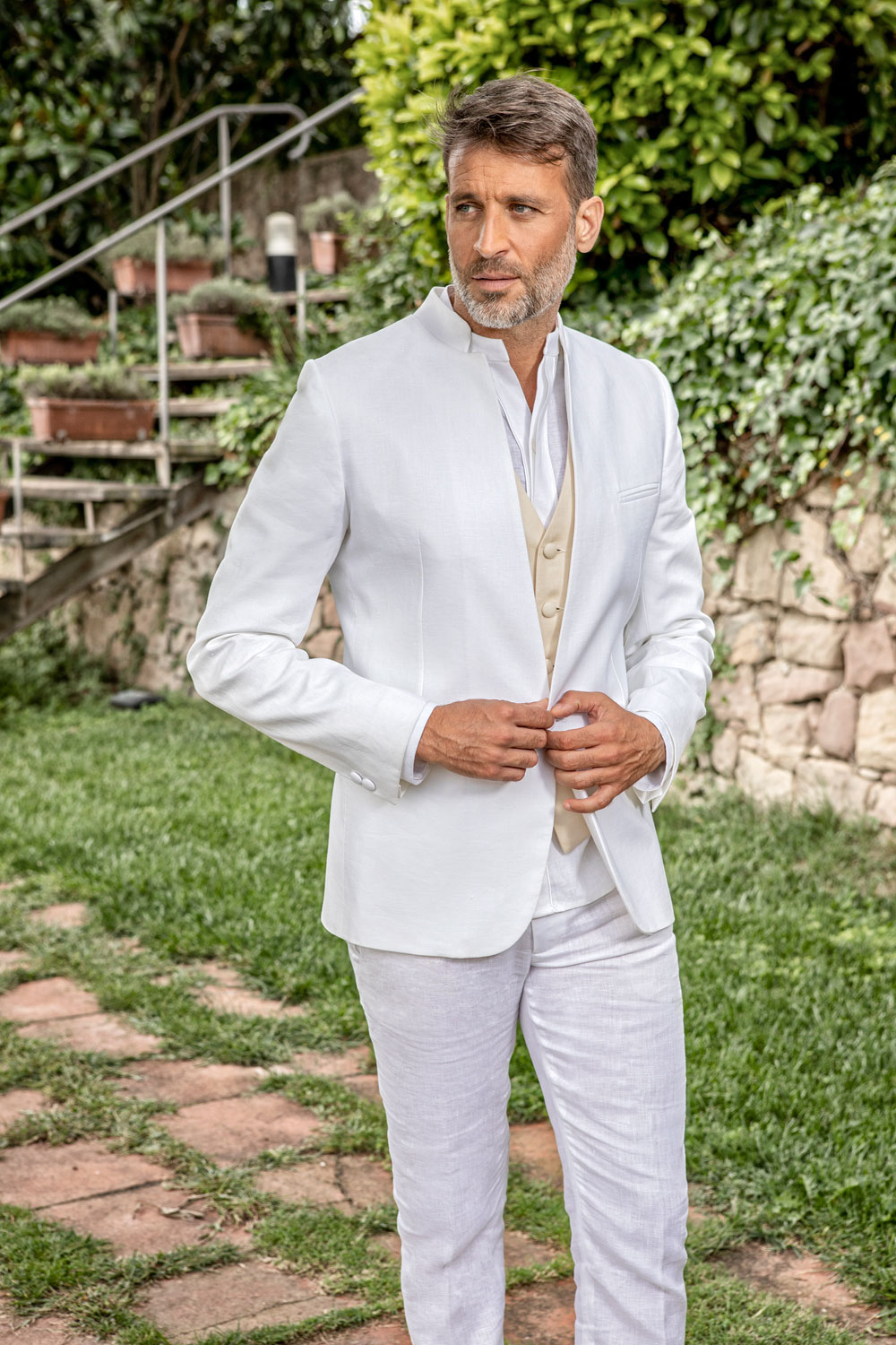 Designer Men White Sherwani For Wedding Wear – UY COLLECTION
